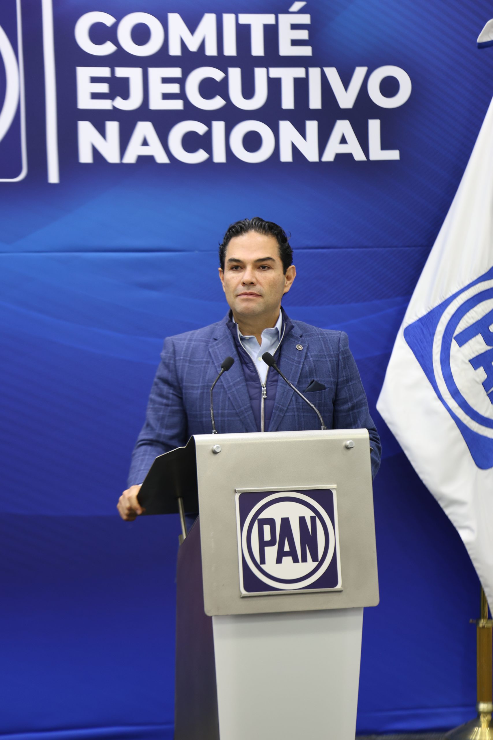 Senador Enrique Vargas Del Villar