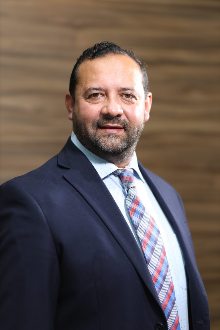 VÍCTOR MANUEL REAL MIRANDA